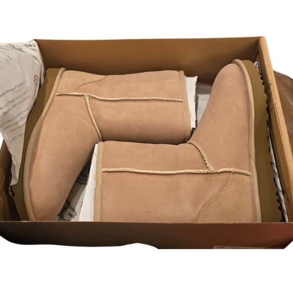 Ugg Women's Classic Short II in Mustard Seed NEW Size 10 - Picture 5 of 8